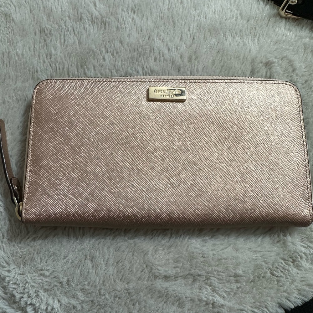 Large Kate Spade Wallet